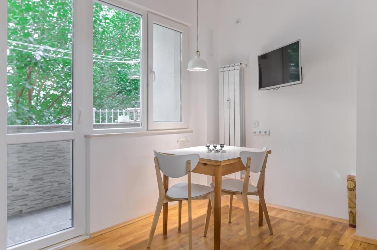 Bright Apartment In The Heart Of The City By Flat Mаnager Sofia Exterior foto
